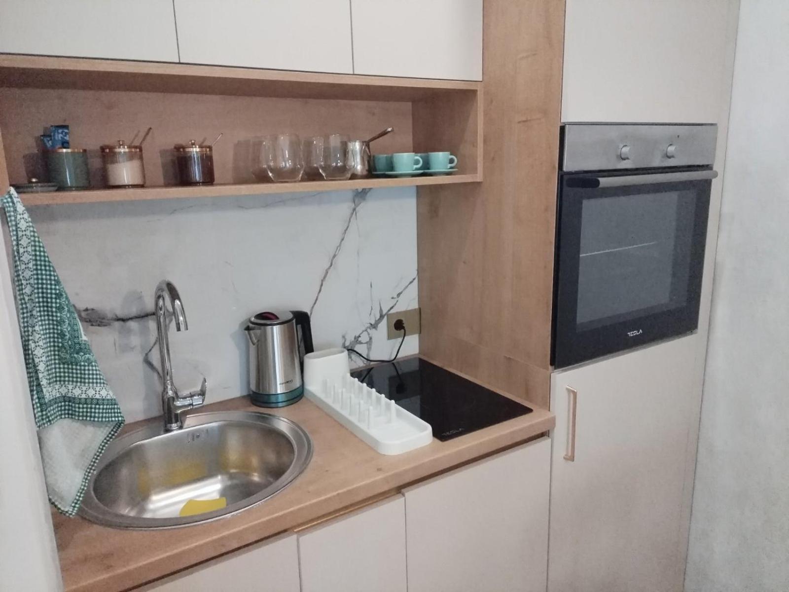 Apartment Centrum - Free Private Parking Нови-Сад Экстерьер фото
