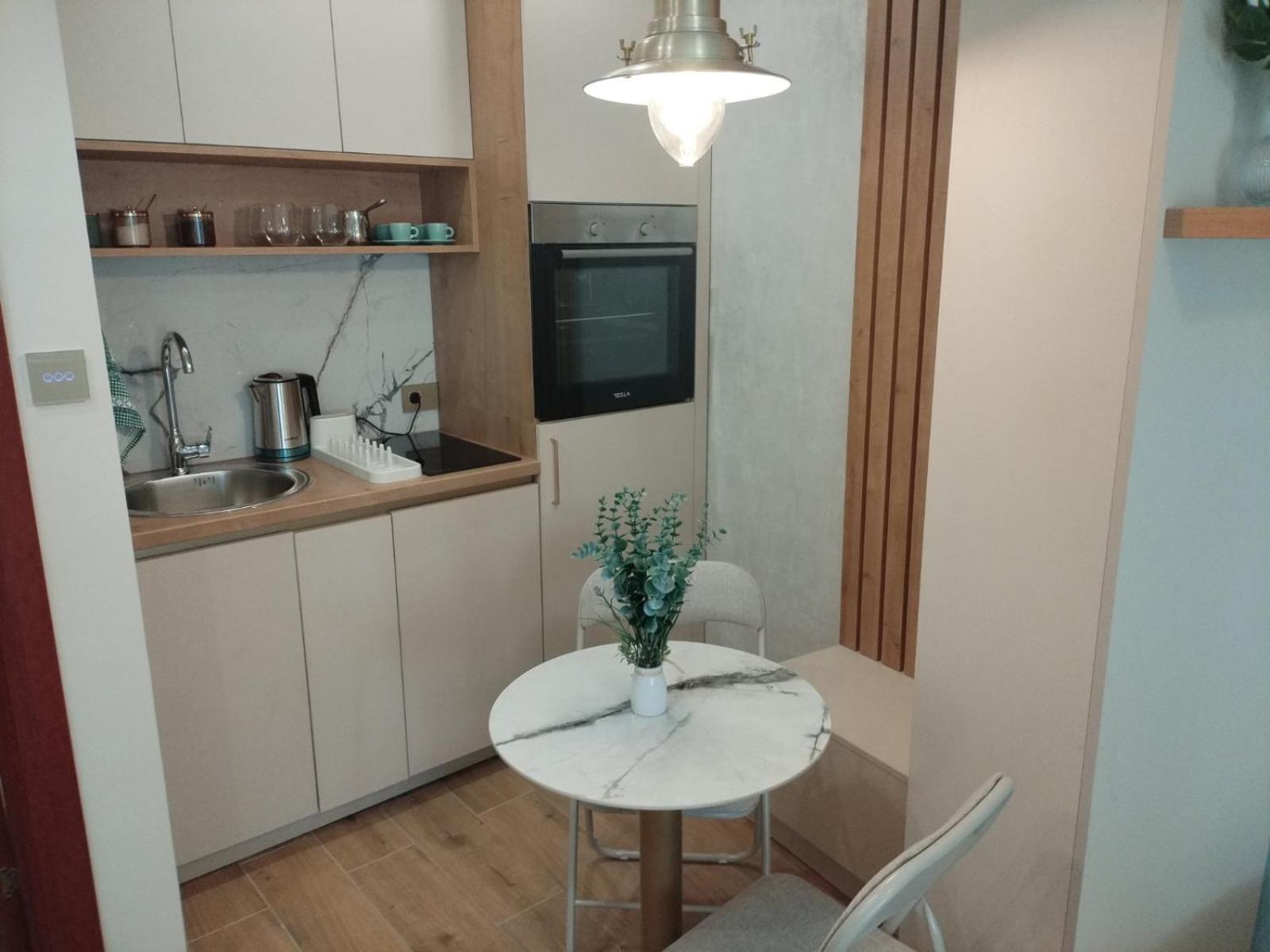 Apartment Centrum - Free Private Parking Нови-Сад Экстерьер фото