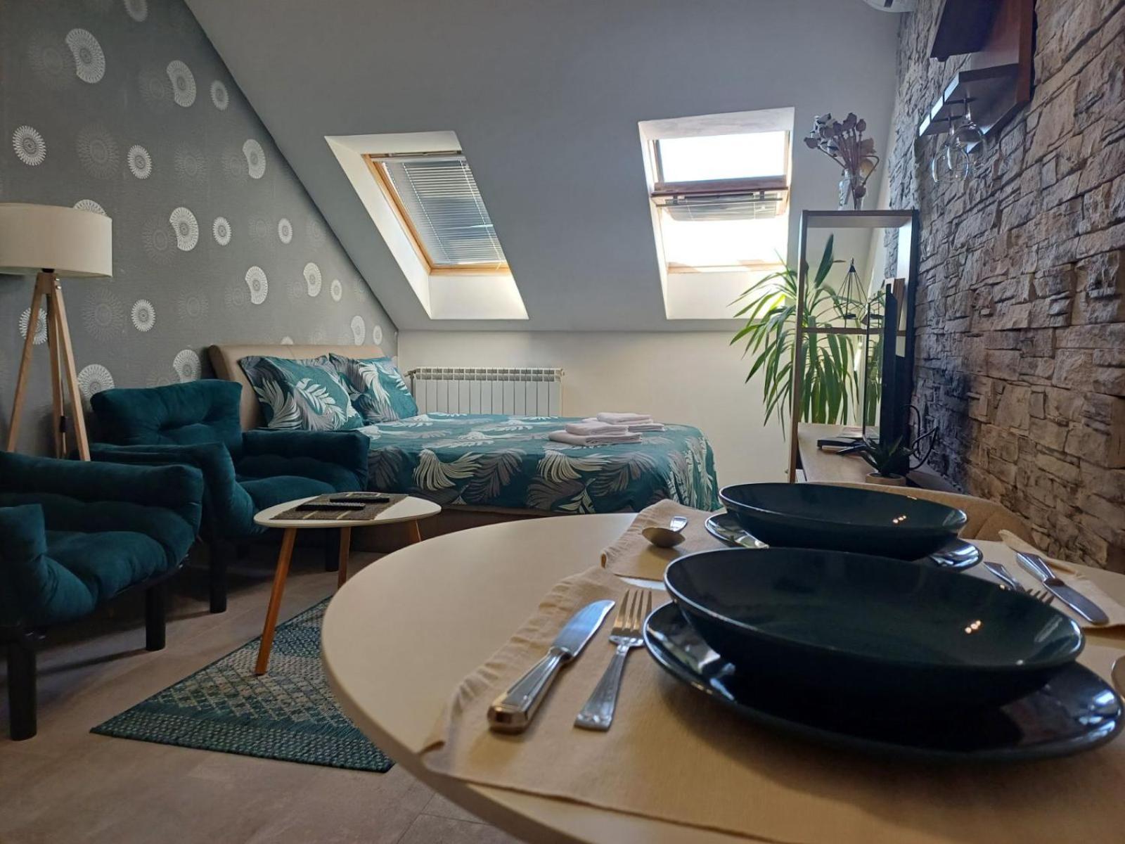 Apartment Centrum - Free Private Parking Нови-Сад Экстерьер фото