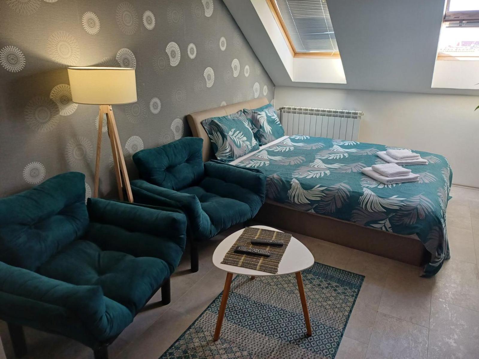 Apartment Centrum - Free Private Parking Нови-Сад Экстерьер фото