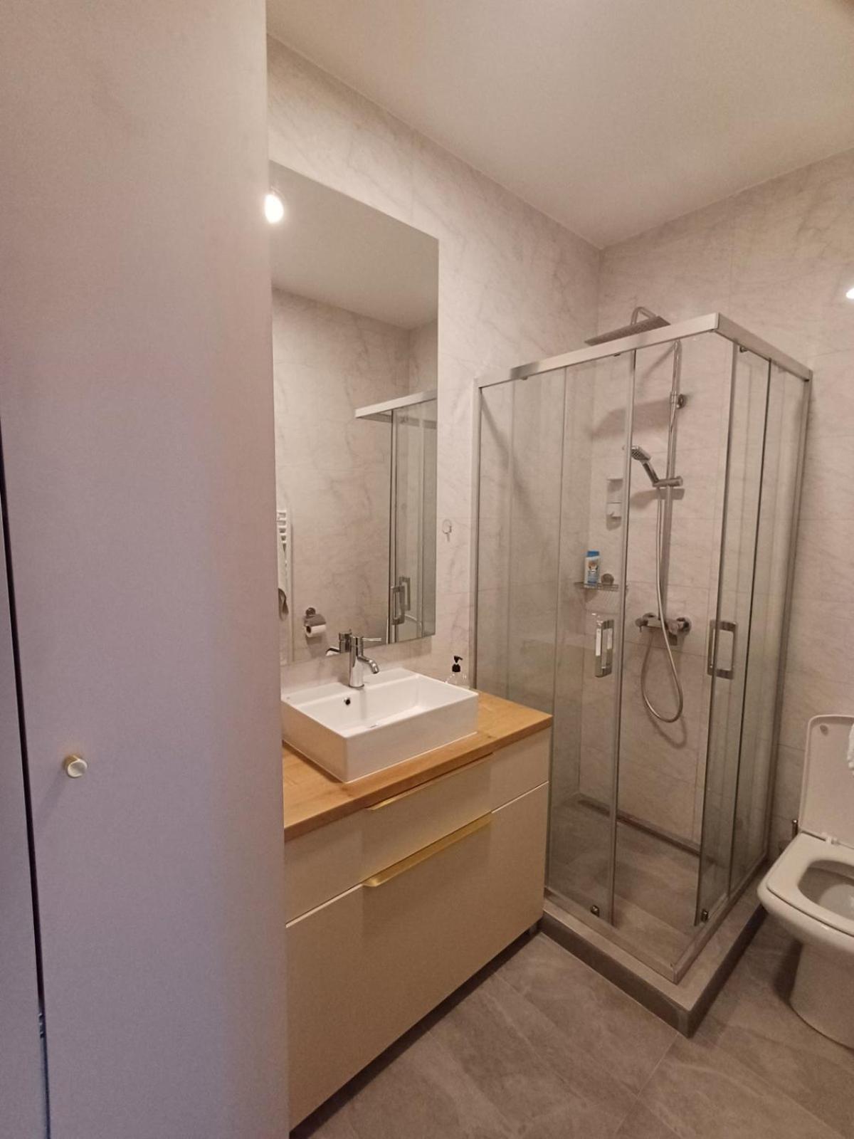 Apartment Centrum - Free Private Parking Нови-Сад Экстерьер фото