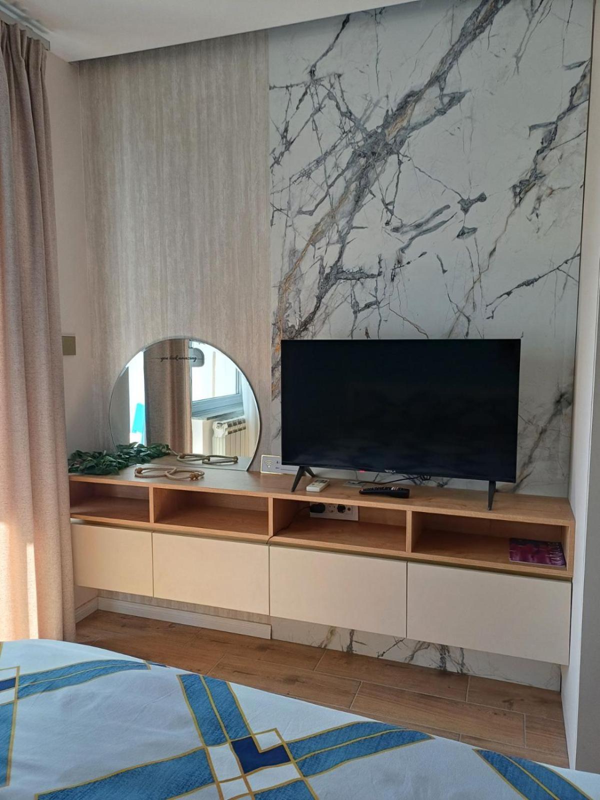Apartment Centrum - Free Private Parking Нови-Сад Экстерьер фото