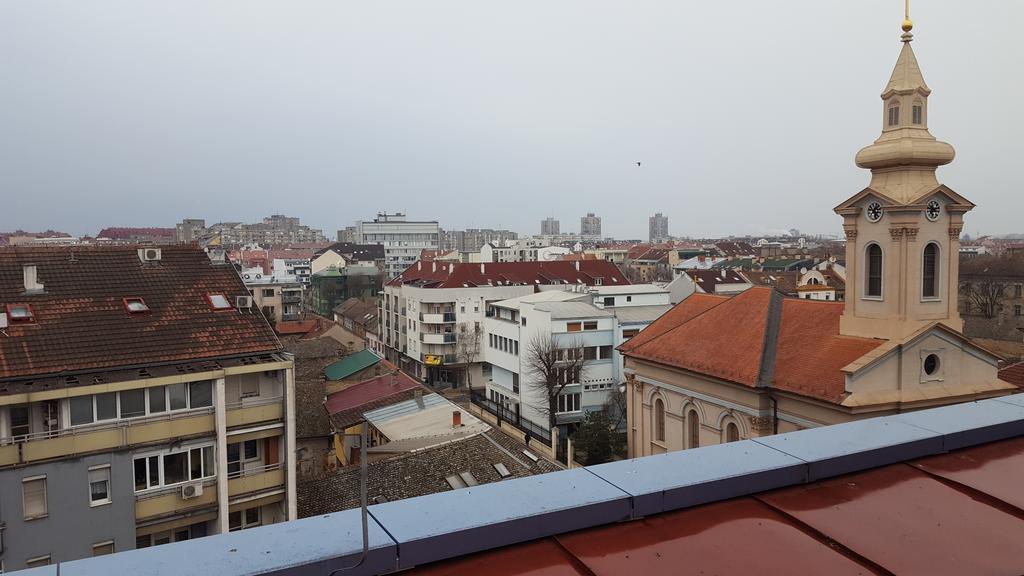 Apartment Centrum - Free Private Parking Нови-Сад Экстерьер фото